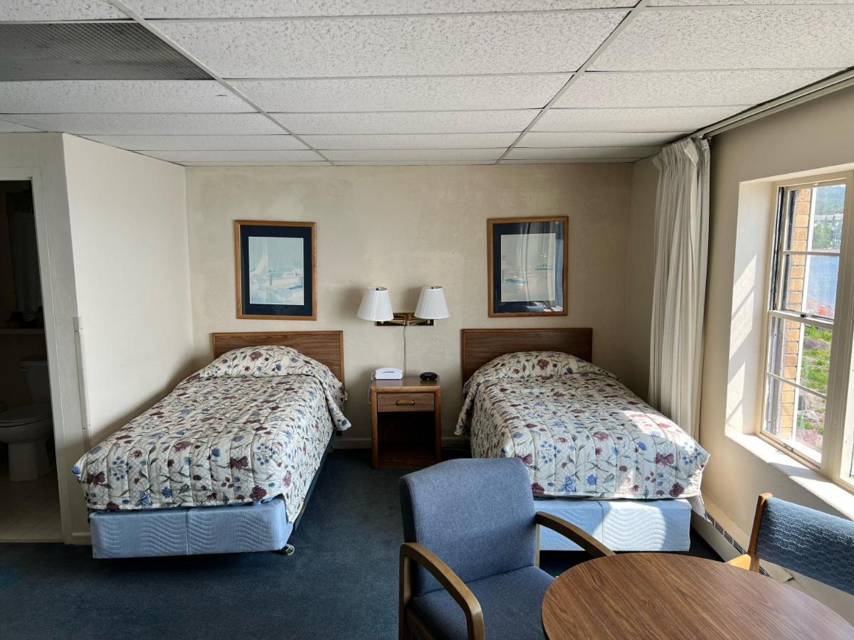 Shoreline Inn Grand Marais Buitenkant foto