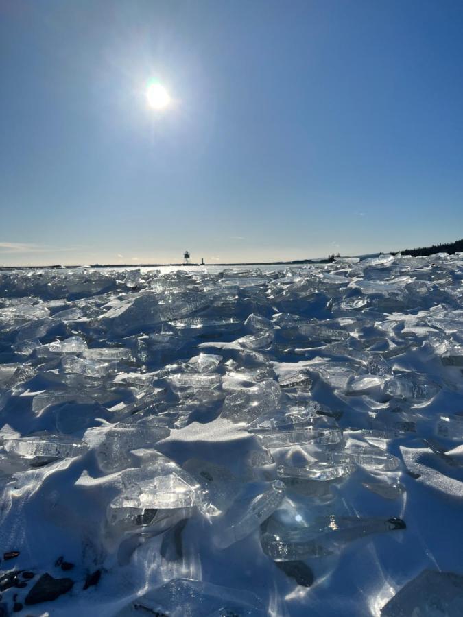 Shoreline Inn Grand Marais Buitenkant foto